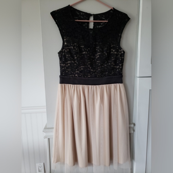 Eclipse Elegant Dress size L - Picture 6 of 6